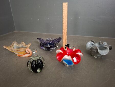 4 Japanese Glass Pieces and American Glass Sooner Bowl