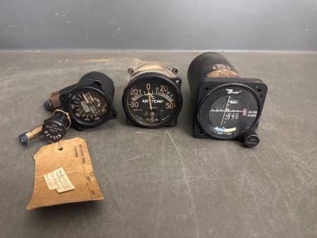3 War Aeroplane Gauges
