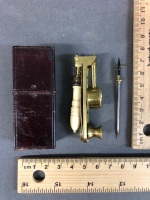 Rare, Late Victorian Pocket Fleaglass, Folding Botanical Microscope. Brass with Bone Handle in Original 2 Part Board Case - 4