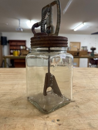 Blow Butter Churn No 20 - (Eng) - 2 Imp Quarts