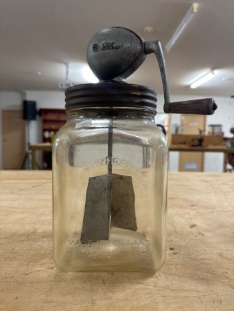 Blow Butter Churn - (Eng) - 3 Imp Quarts