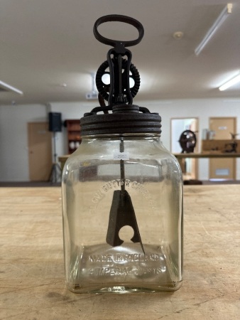 Blow Butter Churn - (Eng) - 4 Imp Quarts