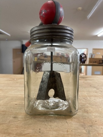 Blow Butter Churn - (Eng) - 4 Imp Quarts