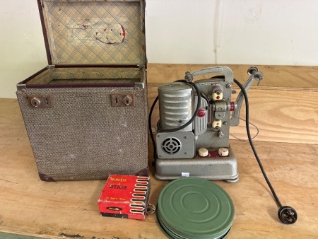 NORRIS 8 (Ger) Junior Projector in Case - 2 reels, instructional booklet etc