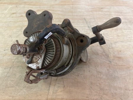 THE GRISWOLD Stocking Knitter - hand crank