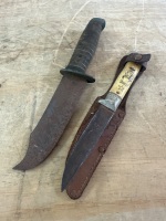 2x Carbon Steel Blade Knives - 3