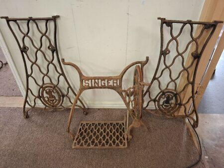 Cast Iron SINGER Sewing Machine Ends and Treadle