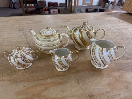 Sadler England Teapots & Tea Set