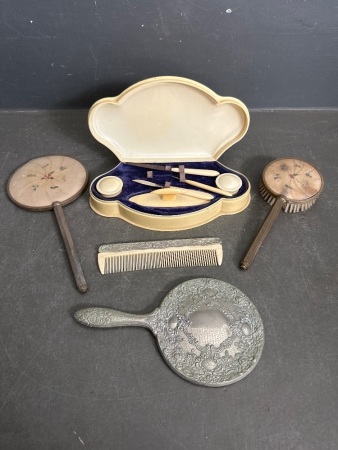 Assorted Lot of Ladies Grooming Items