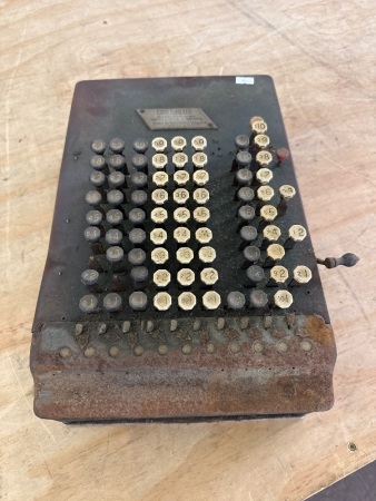 Vintage Felt and Tarrant Comptometer