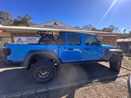 No Buyers Premium. 2022 Jeep Gladiator Rubicon Auto 4x4 Dual Cab.&nbsp;Odometer: 31241.&nbsp;Identifier number: 1C6JJTDG0NL129220 Identifier type: VIN Vehicle type: RIGID TRUCK (>3500KG) Make: JEEP Body type: DUAL CAB TRUCK Model: GLADIATOR Colour: BLUE Engine numb