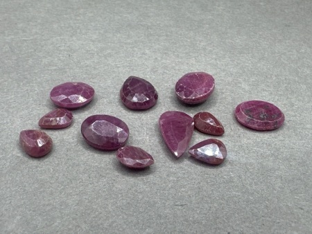 20 Carats Ruby Gemstones