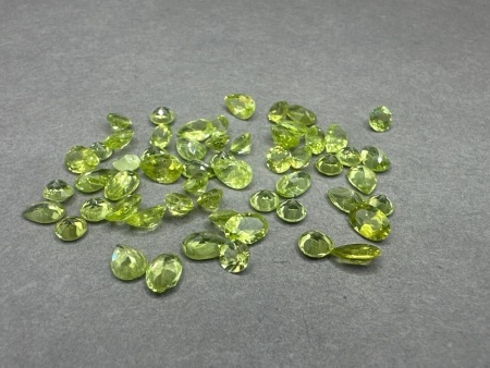 20 Carats of Peridot Gemstones