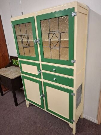 Mid Century Kitchen Dresser in excellent condition