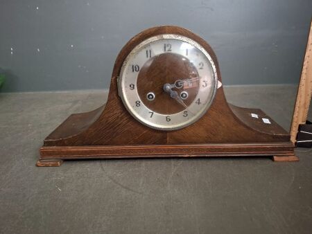 Vintage Wooden Mantel Clock