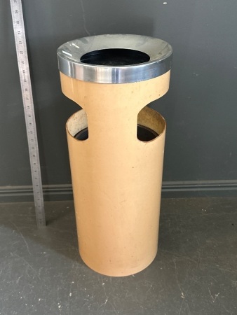 Retro Style Standing Ash Tray
