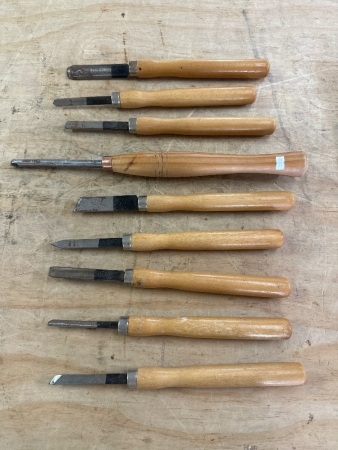 9 Old Chisels