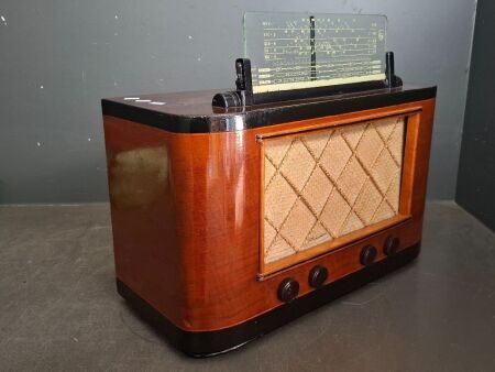 Antique High Efficiency Radio