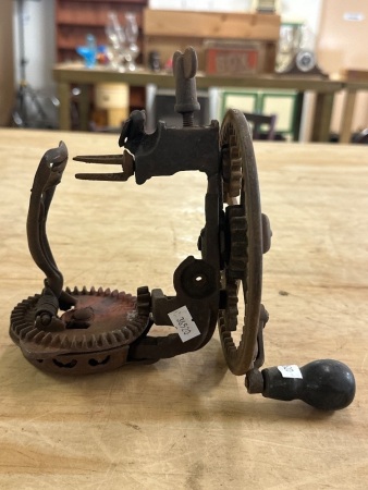Antique The Reading Hardware Co Apple Peeler - USA