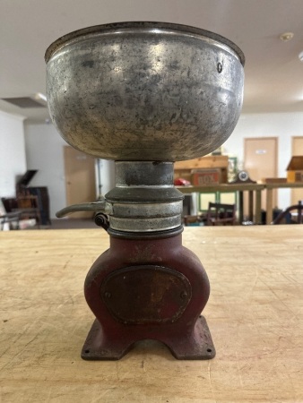Antique Cream Seperator