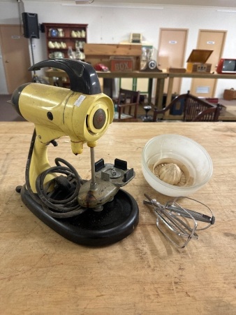 Vintage Sunbeam Mix Master Yellow