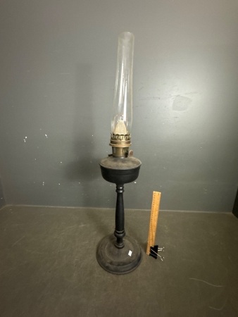 Tall Antique Aladdin Oil/Kerosene Lamp