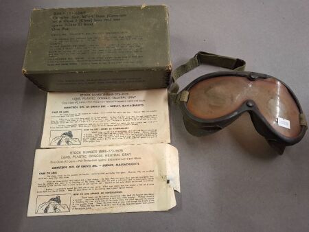 Military Tank/Motorbike Goggles in Original Box - Incs 2 x Lens