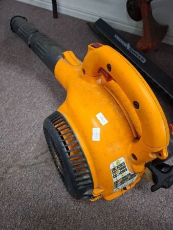 McCulloch Petrol Garden Blower