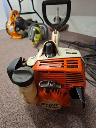 Stihl FS38 Petrol Whipper Snipper