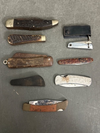 Large Assortment of Vintage Pocket Knives