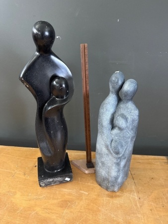 2 Family Statues