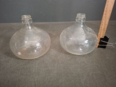 2 x Glass Acee Fly Traps