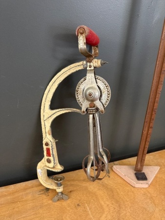 Vintage Propert Hand Cranked Whisker -&nbsp;Bench Top&nbsp;