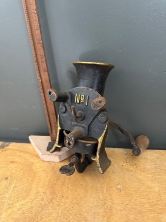 Vintage Sponge & Co Ltd Coffee Grinder - No 1 - England