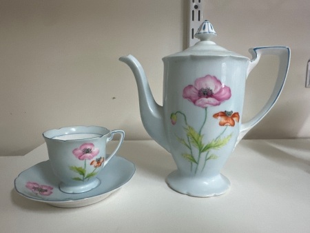 Noritake Flower Teapot and Teacup Set - Made in Japan
