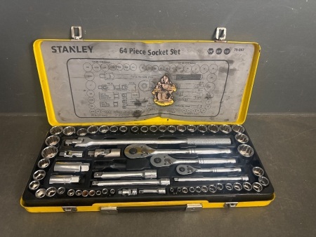 Stanley 64 piece Socket Set - missing 19