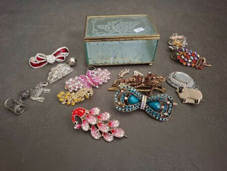 Assortment of Art Deco Colourful Hair Clips and Pins