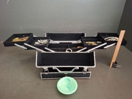3 Tier Avon Jewellery Box - Incs Jewellery