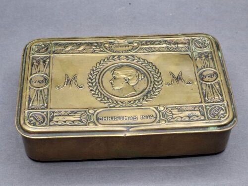 WWI Queen Mary Brass Tin - Christmas 1914