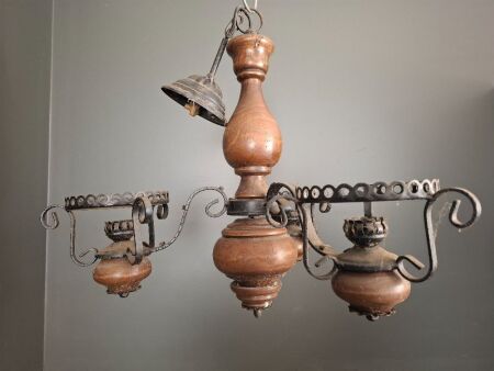 Vintage Rustic 3-light Wood and Metal Chandelier