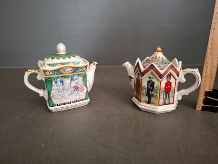 Sadler Hamlet with his Fathers Ghost Tea Pot & The Tower of London Tea Pot