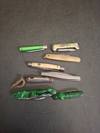 8 assorted knives
