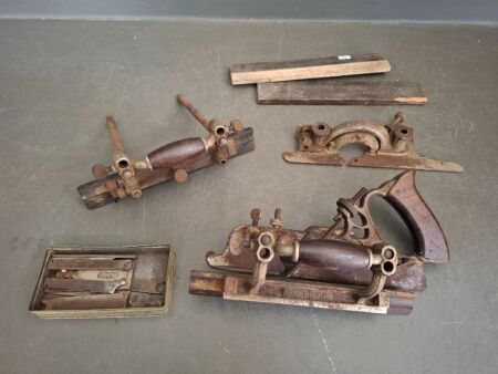Stanley No. 55 Combination Plane with spare blades