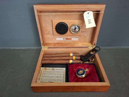 Boxed Habanos Humidor Gentlemens Set