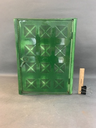 Vintage Willow Green Meat Safe