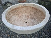 2 x Green Glazed Ceramic Pots - 1 x White Concrete Look - 5