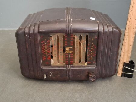 Bakelite Mercury Mantel Radio