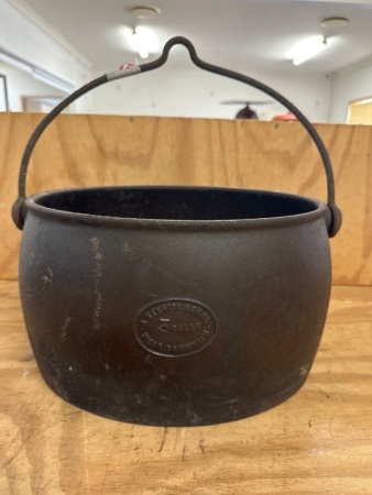 A Kendrick & Sons 3 Gal Cast Iron Boiler - West Bromwich