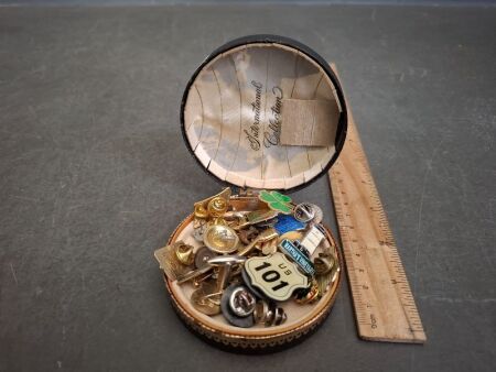 Collection of Vintage Badges, Brooches & Pins in Jewellery Box