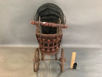 Vintage Style Dolls Pram - 3